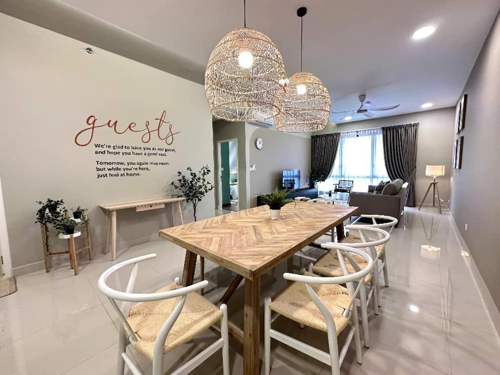 The Apple Premier Condo Three Bedroom In Melaka Exterior foto